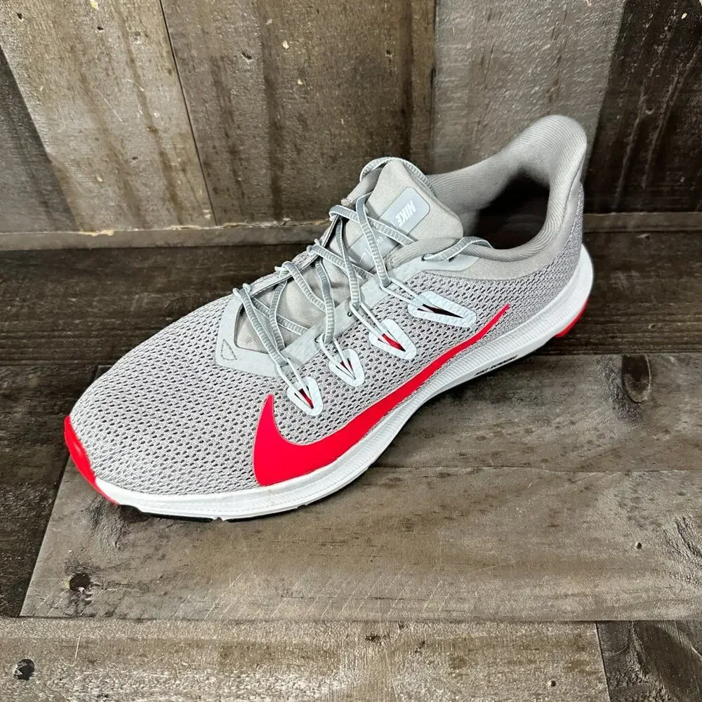 Nike quest shoes